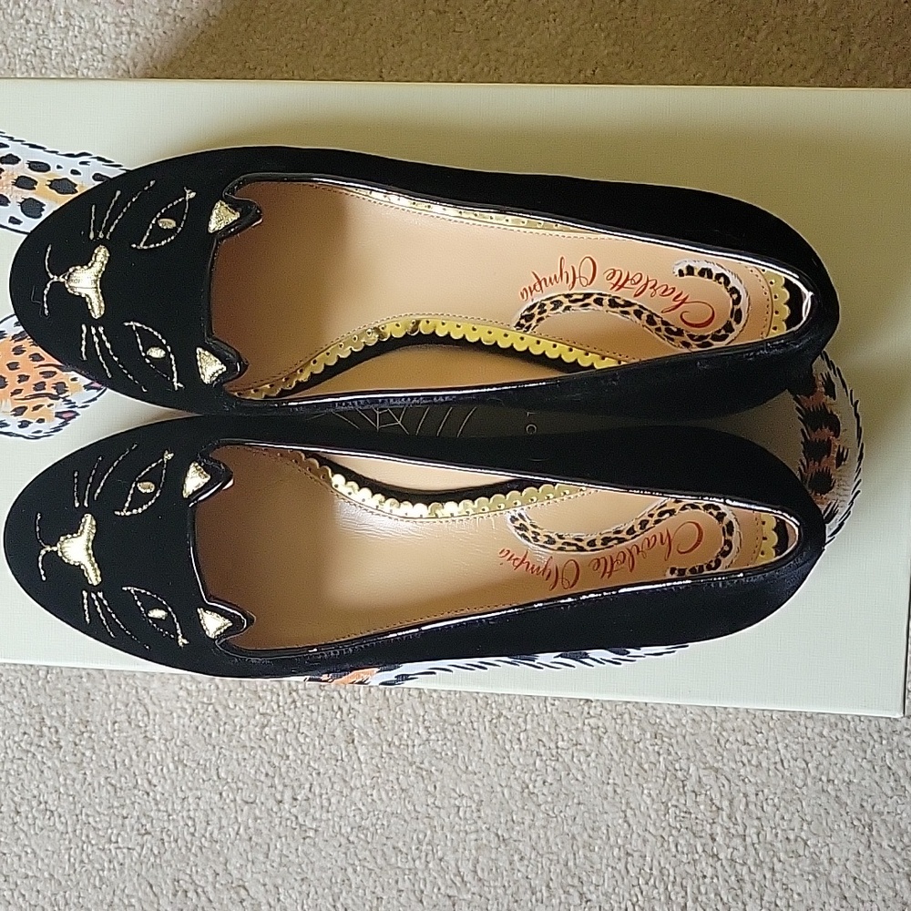 NWT Charlotte Olympia Kitty Flats 🕷️